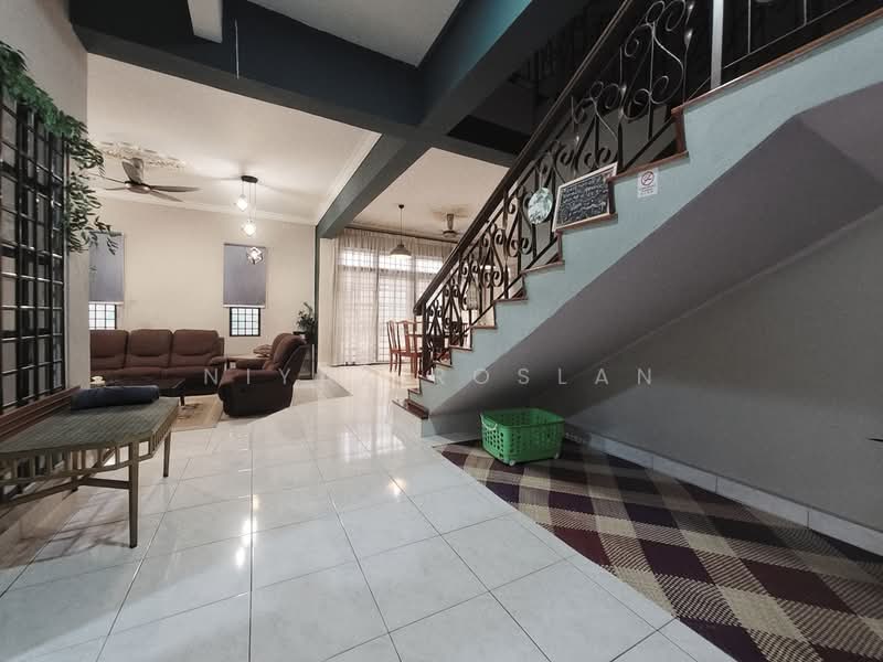 Rumah Berkembar untuk Dijual di Taman D'Utama (Johor Bahru) - Niyaz Roslan - PropertyGuru.com.my