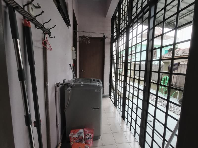Rumah Berkembar untuk Dijual di Taman D'Utama (Johor Bahru) - Niyaz Roslan - PropertyGuru.com.my
