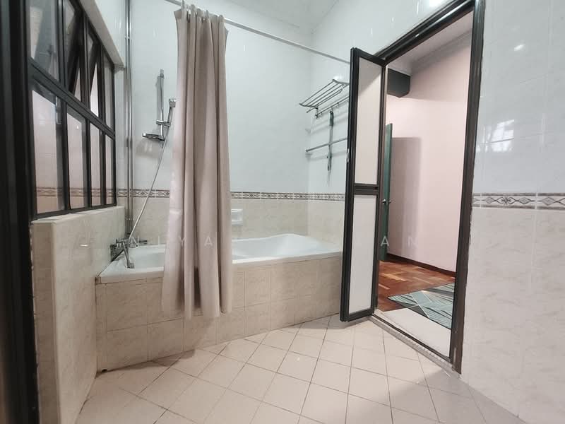 Rumah Berkembar untuk Dijual di Taman D'Utama (Johor Bahru) - Niyaz Roslan - PropertyGuru.com.my