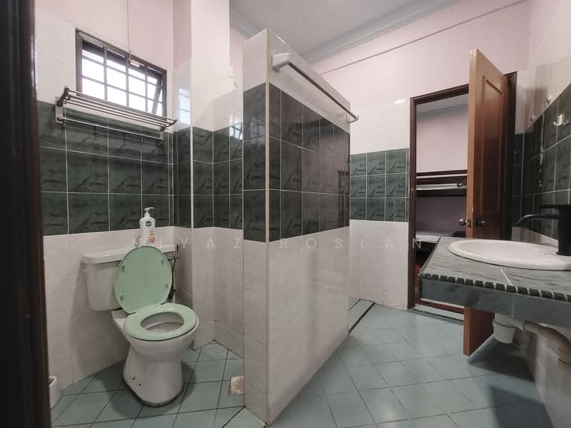 Rumah Berkembar untuk Dijual di Taman D'Utama (Johor Bahru) - Niyaz Roslan - PropertyGuru.com.my