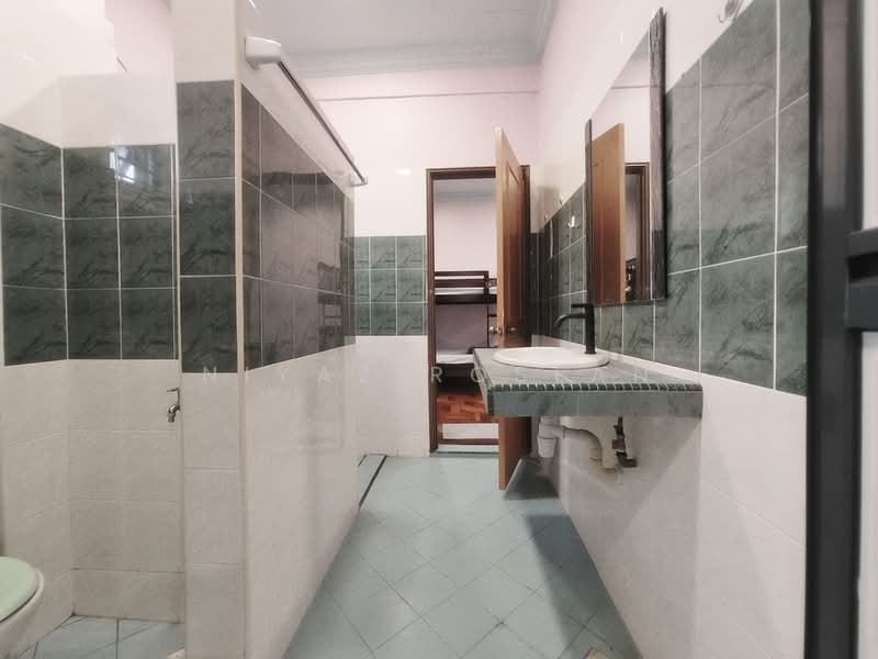 Rumah Berkembar untuk Dijual di Taman D'Utama (Johor Bahru) - Niyaz Roslan - PropertyGuru.com.my