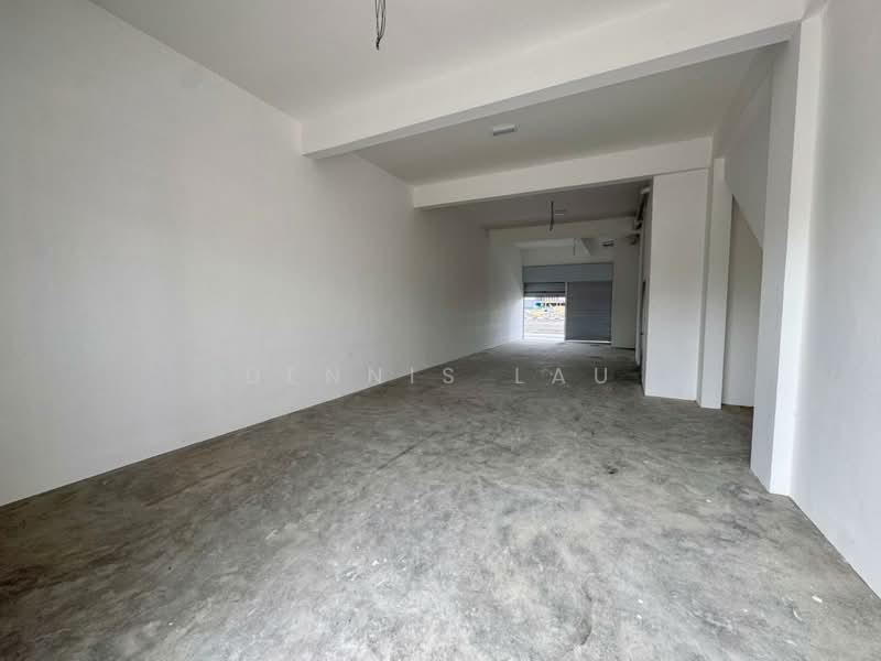 Shop for Sale in Pine Square (Kuching) - Dennis Lau - Interior - PropertyGuru.com.my