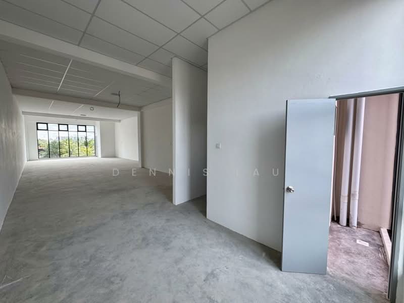 Shop for Sale in Pine Square (Kuching) - Dennis Lau - Interior - PropertyGuru.com.my