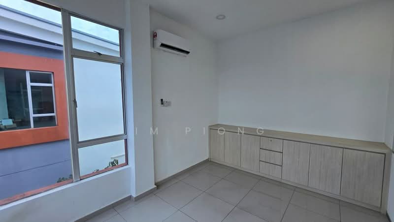 Kilang Berkembar untuk Dijual di Taman Angkasa Nuri (Durian Tunggal) - Tim Piong - Interior - PropertyGuru.com.my