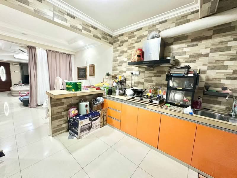 Rumah Teres 2.5 Tingkat untuk Dijual di Taman Bukit Mewah (Tampoi) - Jason Sim - Kitchen - PropertyGuru.com.my