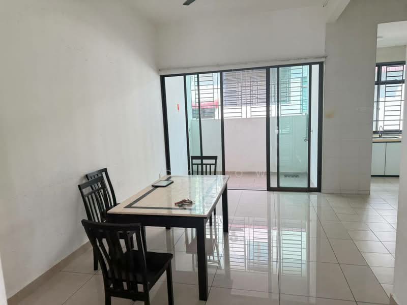 Terraced House for Rent in Taman Laguna (Johor Bahru) - Nick Low - Dining Room - PropertyGuru.com.my