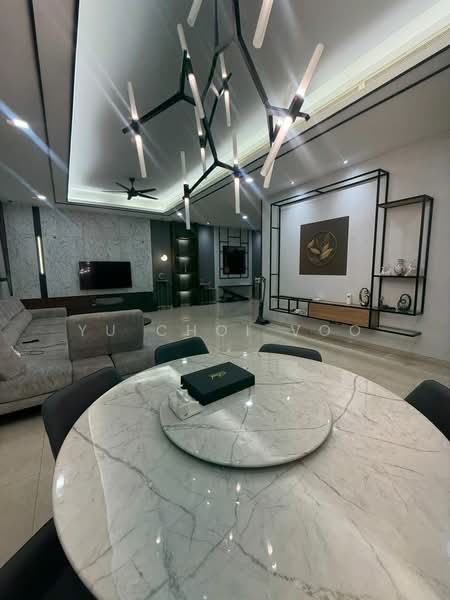Kondominium untuk Dijual di The Pearl KLCC - Yu Choi Voo - Living Room - PropertyGuru.com.my