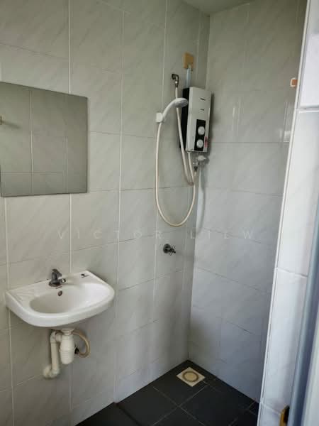 Pangsapuri untuk Disewa di Camellia Residences - VICTOR LIEW - Bathroom - PropertyGuru.com.my