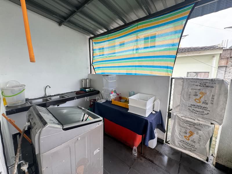 2-storey Terraced House for Sale in Rawang (Selangor) - Andy Yap - Kitchen - PropertyGuru.com.my