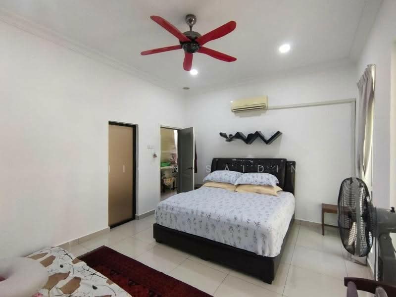 Semi-Detached House for Sale in Ampang (Selangor) - Shiqin Saidin - Bedroom - PropertyGuru.com.my
