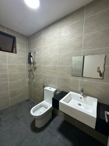 Kondominium untuk Disewa di Legend Heights - Crystal Lum - Bathroom - PropertyGuru.com.my