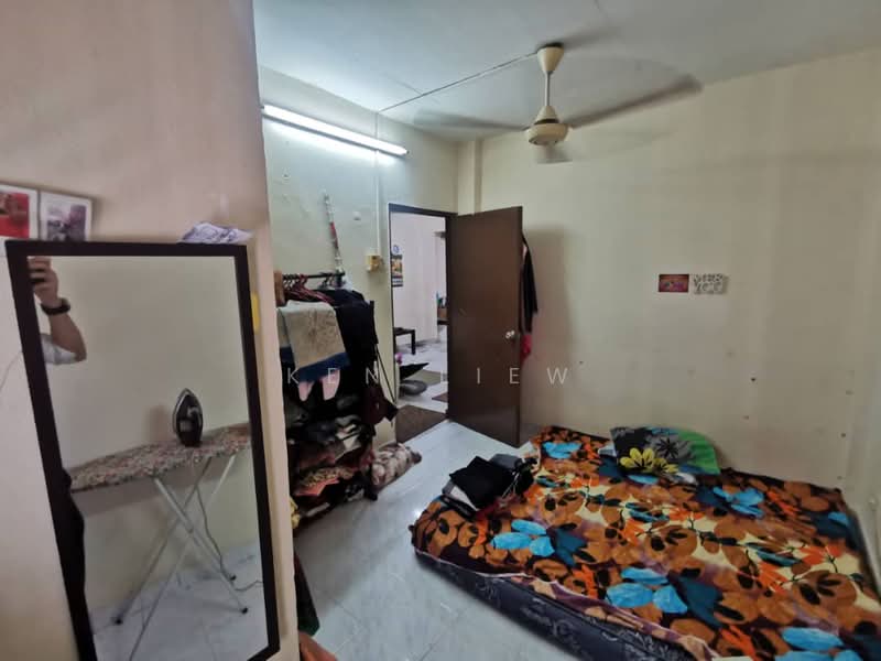 Pangsapuri untuk Dijual di Perdana Villa Deluxe - Ken Liew - Bedroom - PropertyGuru.com.my