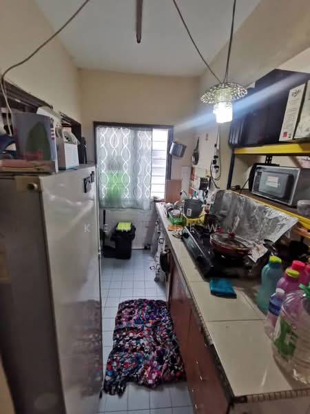 Pangsapuri untuk Dijual di Perdana Villa Deluxe - Ken Liew - Kitchen - PropertyGuru.com.my