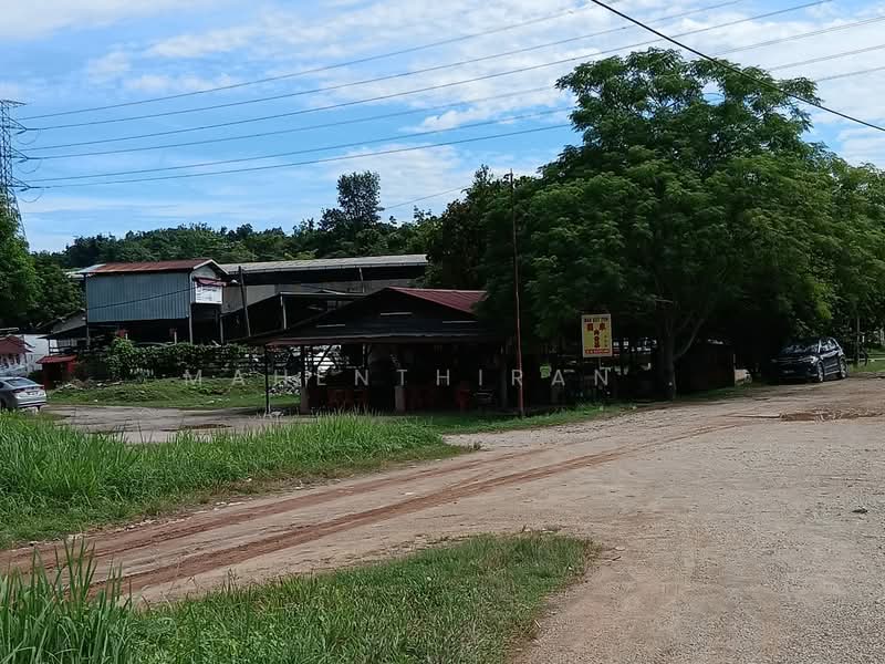 Agricultural Land for Sale in Taman Ulu Yam Lama (Ulu Yam) - Mahenthiran . - PropertyGuru.com.my