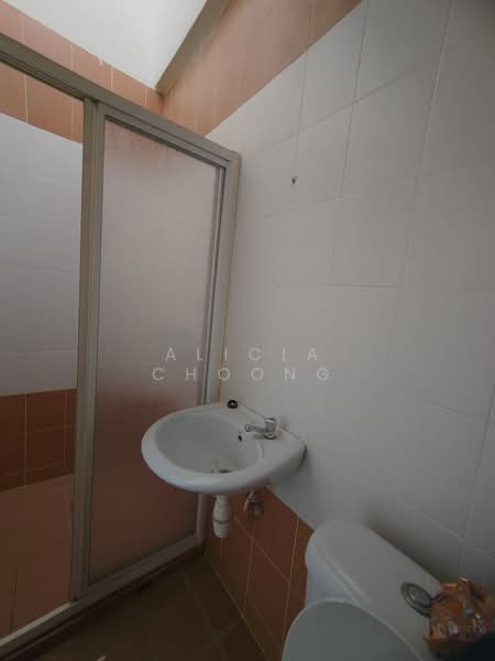 Terraced House for Sale in Sungai Long (Bandar Sungai Long) - Alicia Choong - Bathroom - PropertyGuru.com.my