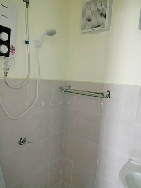 Apartment for Rent at Skyridge Apartment - Vincent Tan - Bathroom - PropertyGuru.com.my