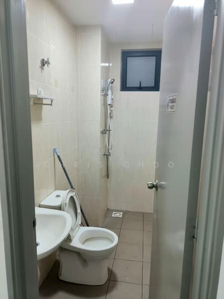 Kondominium untuk Disewa di Vista Bangi - Chris Choo - Bathroom - PropertyGuru.com.my