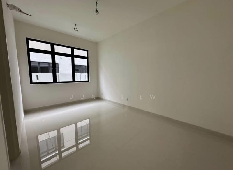 Semi-Detached House for Sale in Taman Sutera Utama (Skudai) - Junz Liew - PropertyGuru.com.my