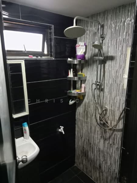 Flat for Rent at Perumahan Awam Sri Sabah - Chris Choo - Bathroom - PropertyGuru.com.my