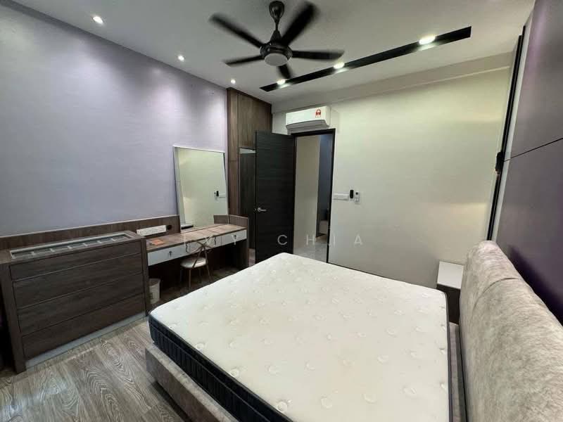 Kondominium untuk Dijual di Iconic Skies - Ivy Chia - Bedroom - PropertyGuru.com.my