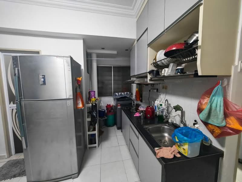Pangsapuri untuk Dijual di Damai Vista Apartment - Bryan H'ng - Kitchen - PropertyGuru.com.my