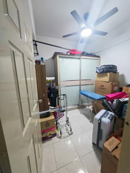 Pangsapuri untuk Dijual di Damai Vista Apartment - Bryan H'ng - Bedroom - PropertyGuru.com.my