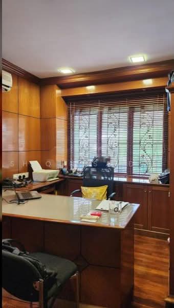 Rumah Berkembar untuk Dijual di Damansara Heights (Kuala Lumpur) - Shiqin Saidin - Study - PropertyGuru.com.my