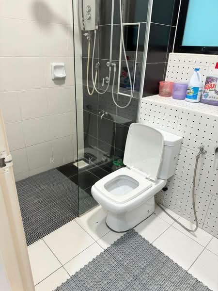 Cluster House for Sale in Taman Sutera Utama (Skudai) - Ricky Woo - Bathroom - PropertyGuru.com.my