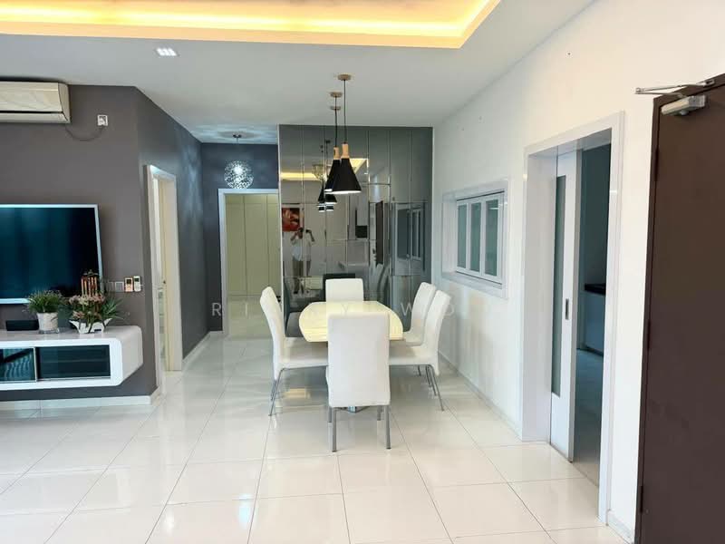 Cluster House for Sale in Taman Sutera Utama (Skudai) - Ricky Woo - Dining Room - PropertyGuru.com.my