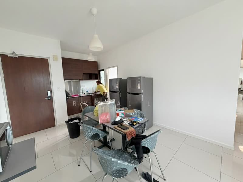 Servis Apartment untuk Disewa di Three33 Residence - Crystal Lum - Kitchen - PropertyGuru.com.my
