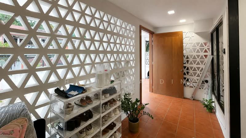 Rumah Berkembar untuk Dijual di Medan Damansara (Damansara Heights) - Shiqin Saidin - Entrance - PropertyGuru.com.my