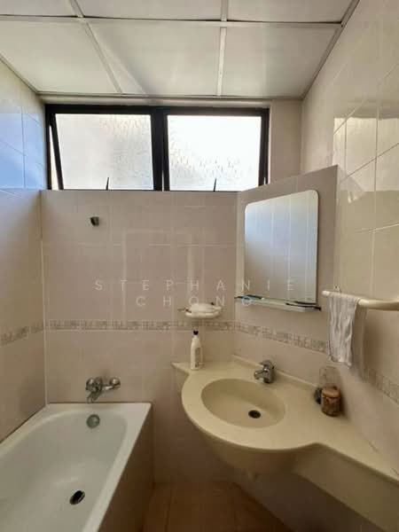 Kondominium untuk Dijual di 1 Bukit Utama - Stephanie Chong - Bathroom - PropertyGuru.com.my
