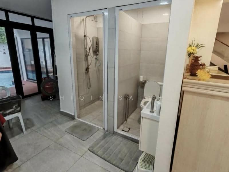 Rumah Berkembar untuk Dijual di Medan Damansara (Damansara Heights) - Shiqin Saidin - Bathroom - PropertyGuru.com.my
