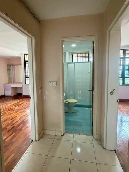 Kondominium untuk Dijual di 1 Bukit Utama - Stephanie Chong - Corridor - PropertyGuru.com.my