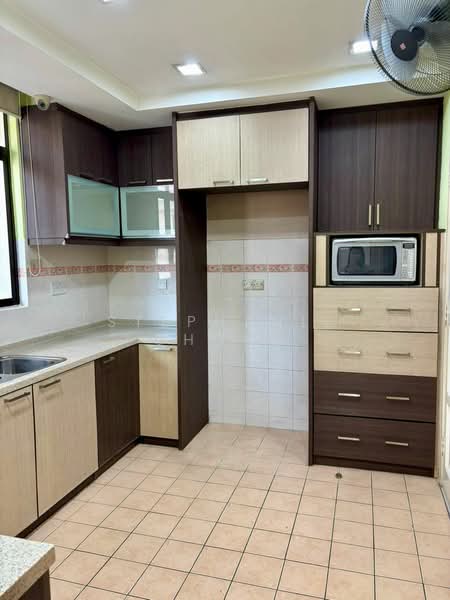 Kondominium untuk Dijual di 1 Bukit Utama - Stephanie Chong - Kitchen - PropertyGuru.com.my