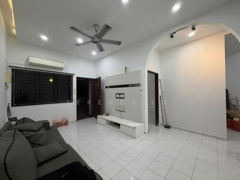 Terraced House for Sale in Taman Ulu Choh (Kulai) - Terence Eo - Living Room - PropertyGuru.com.my