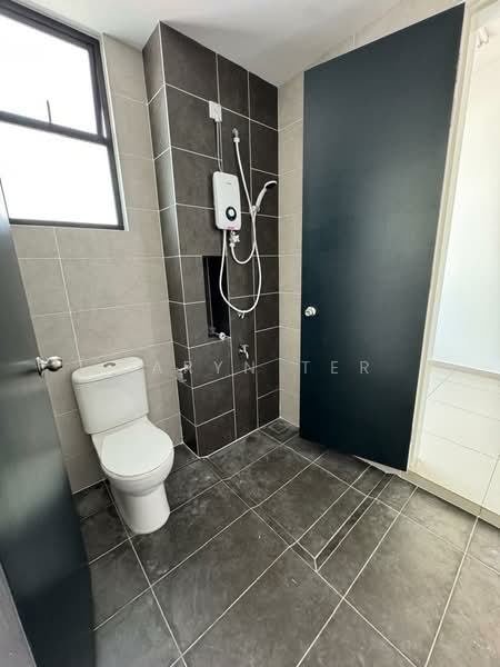 2-storey Terraced House for Rent in Bandar Putra (Kulai) - Caryn Ter - Bathroom - PropertyGuru.com.my