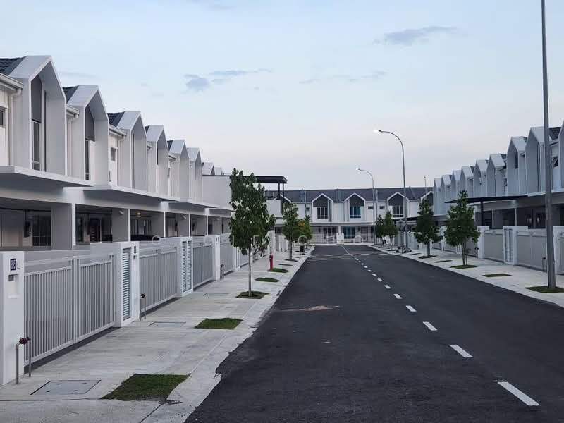 Terraced House for Rent in Nilai (Negeri Sembilan) - Cloie Chow - Exterior - PropertyGuru.com.my