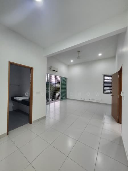 2-storey Terraced House for Rent in Seremban 2 (Negeri Sembilan) - Cloie Chow - Bathroom - PropertyGuru.com.my