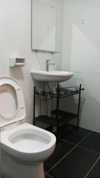 Kondominium untuk Disewa di Encorp Strand Residence - Vincent Lai - Bathroom - PropertyGuru.com.my