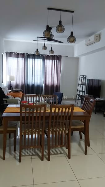 Kondominium untuk Disewa di Encorp Strand Residence - Vincent Lai - Living Room - PropertyGuru.com.my