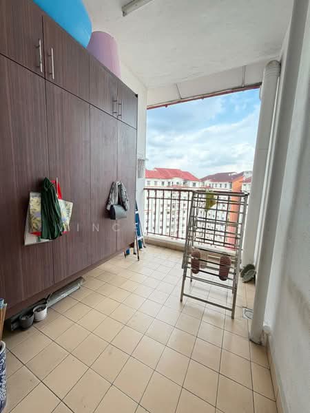 Kondominium untuk Disewa di Bayu Puteri - Vincent Lai - Balcony - PropertyGuru.com.my