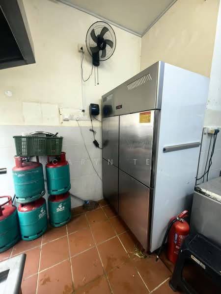 Shop for Rent in Austin Crest (Johor Bahru) - Caryn Ter - Kitchen - PropertyGuru.com.my