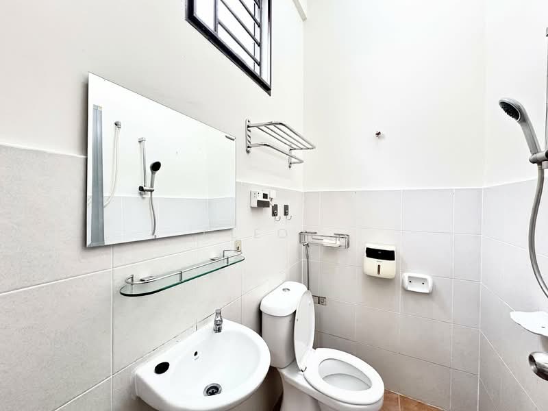 Rumah Teres 2 Tingkat untuk Dijual di Taman Pulai Mutiara (Iskandar Puteri (Nusajaya)) - Cleo . - Bathroom - PropertyGuru.com.my
