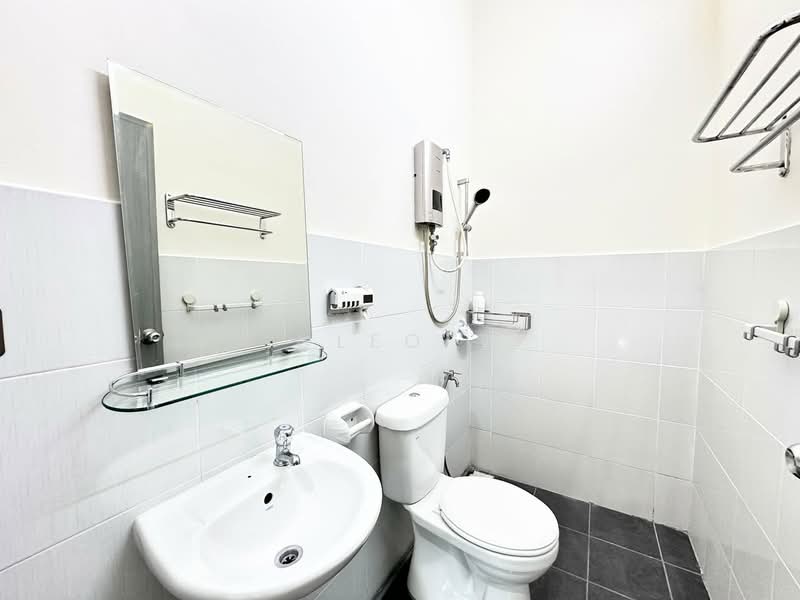Rumah Teres 2 Tingkat untuk Dijual di Taman Pulai Mutiara (Iskandar Puteri (Nusajaya)) - Cleo . - Bathroom - PropertyGuru.com.my