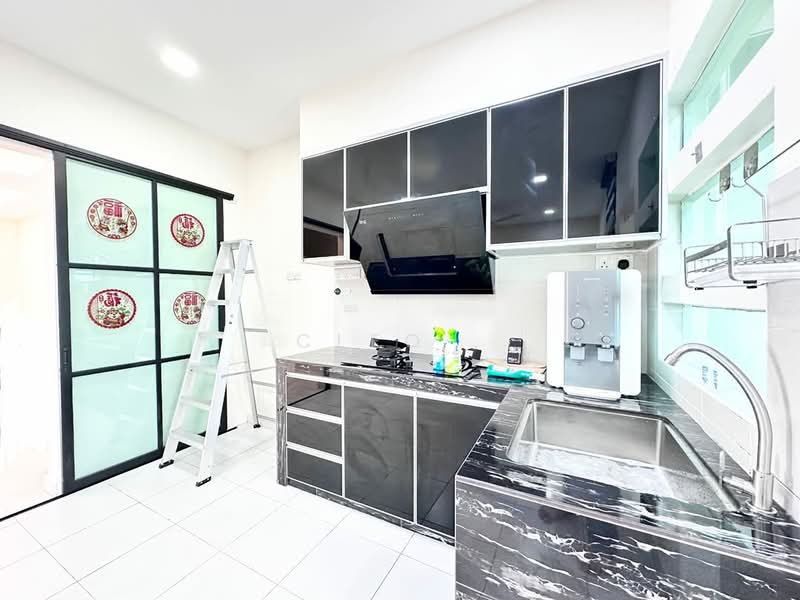 Rumah Teres 2 Tingkat untuk Dijual di Taman Pulai Mutiara (Iskandar Puteri (Nusajaya)) - Cleo . - Kitchen - PropertyGuru.com.my