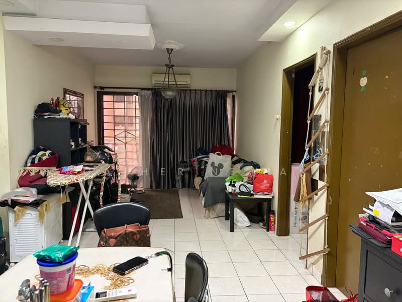 Kondominium untuk Dijual di Palm Spring @ Damansara - Catherine Tan - Living Room - PropertyGuru.com.my