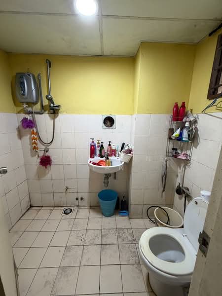 Kondominium untuk Dijual di Palm Spring @ Damansara - Catherine Tan - Bathroom - PropertyGuru.com.my