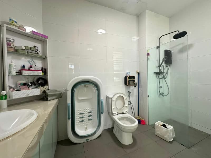 Rumah Teres 2 Tingkat untuk Dijual di Taman Impian Emas (Skudai) - Caryn Ter - Bathroom - PropertyGuru.com.my