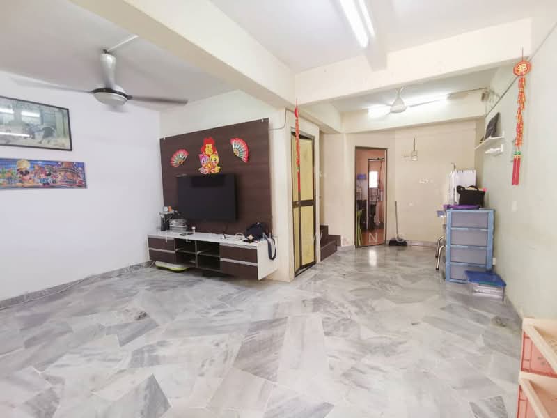 Rumah Teres 2 Tingkat untuk Disewa di Bandar Menjalara (Kuala Lumpur) - Wilson Wong - Living Room - PropertyGuru.com.my